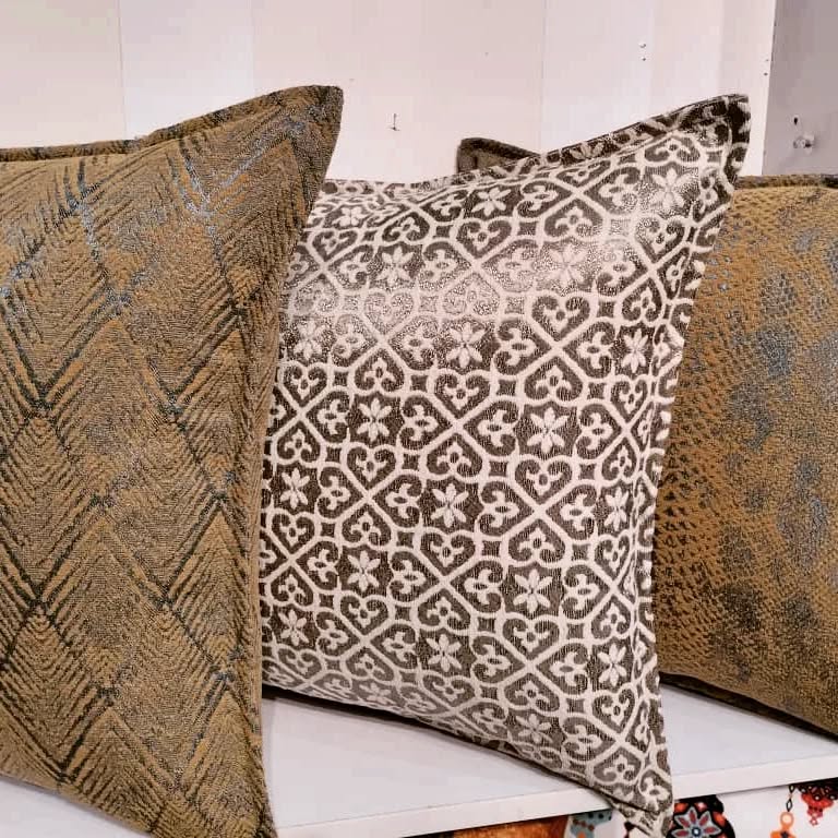 کوسن با پارچه مبلی مدل ساده ۴۵ در ۴۵-98